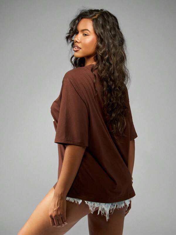 Missguided MISSGUIDED Oversized Tee With Seashell Shell Print Graphic