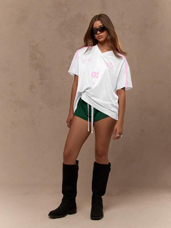 Missguided MISSGUIDED Oversized Varsity Football T-Shirt With Star Print