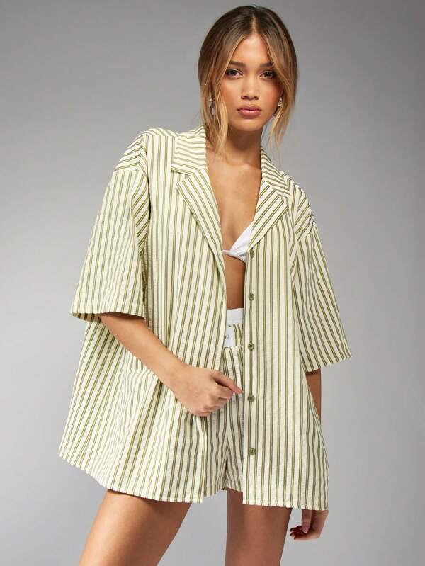 missguided MISSGUIDED Oversized Vertical Striped Short Sleeve Button Down Blouse