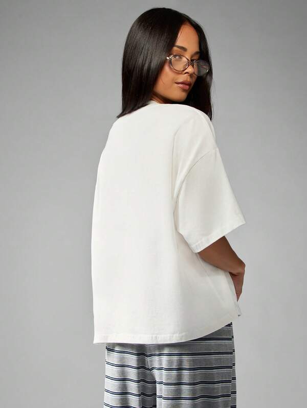 Missguided MISSGUIDED Oversized White T-Shirt With Blue Monogram Logo