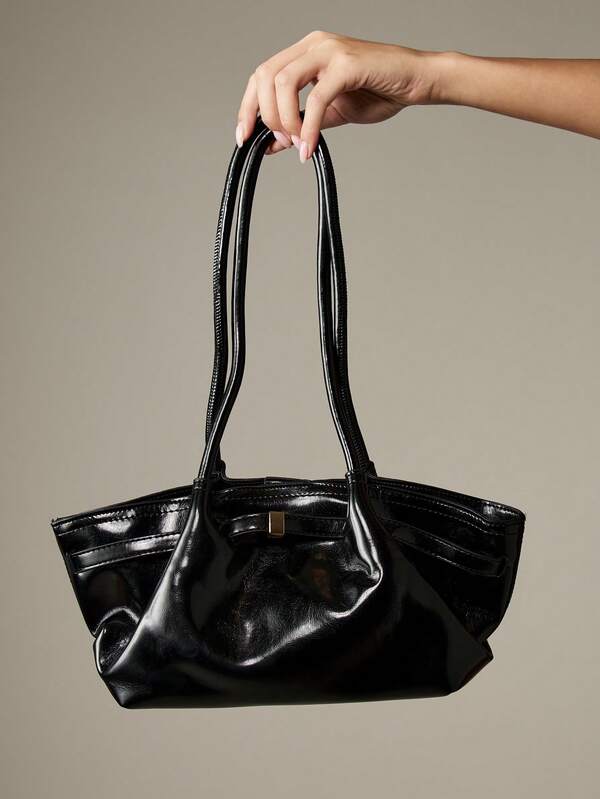 Missguided MISSGUIDED Patent Leather Shoulder Bag With Ruched Panels