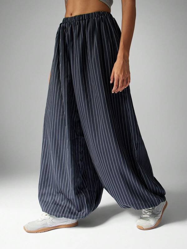 missguided MISSGUIDED Pinstripe Balloon Palazzo Pants With Elastic Waist