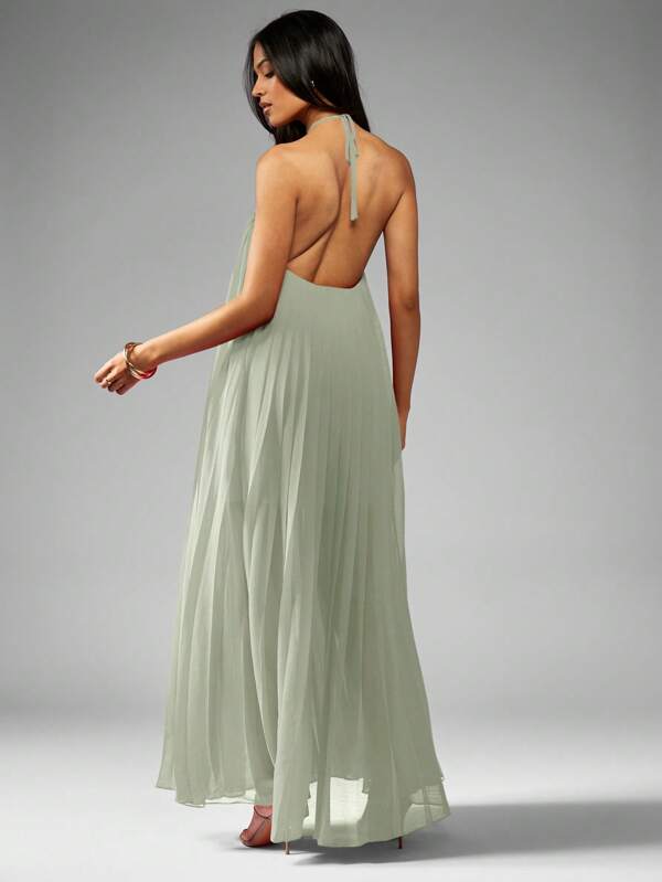 Missguided MISSGUIDED Pleated Georgette Halter Floor Length Open Back Maxi Dress