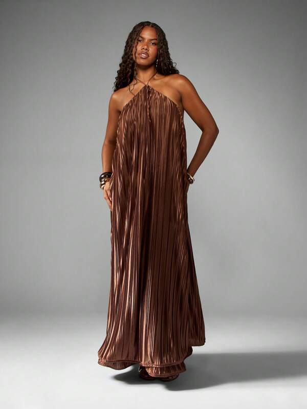 missguided MISSGUIDED Pleated Halter Maxi Dress With Ruffle Hem
