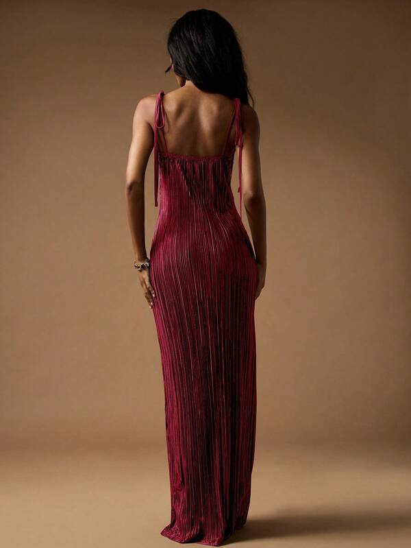 Missguided MISSGUIDED Pleated Maxi Dress With Ruched Bust And Tie Straps