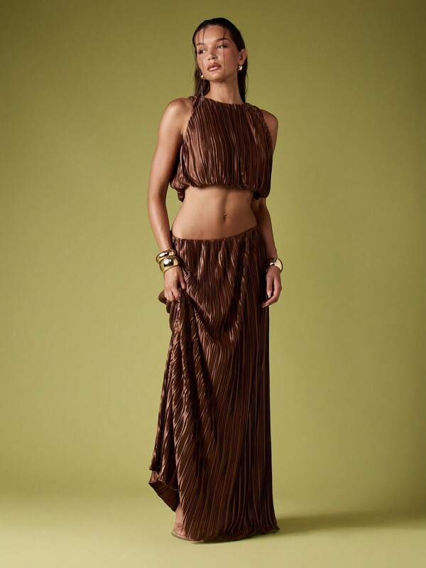 missguided MISSGUIDED Pleated Plisse Crop Top With Maxi Skirt