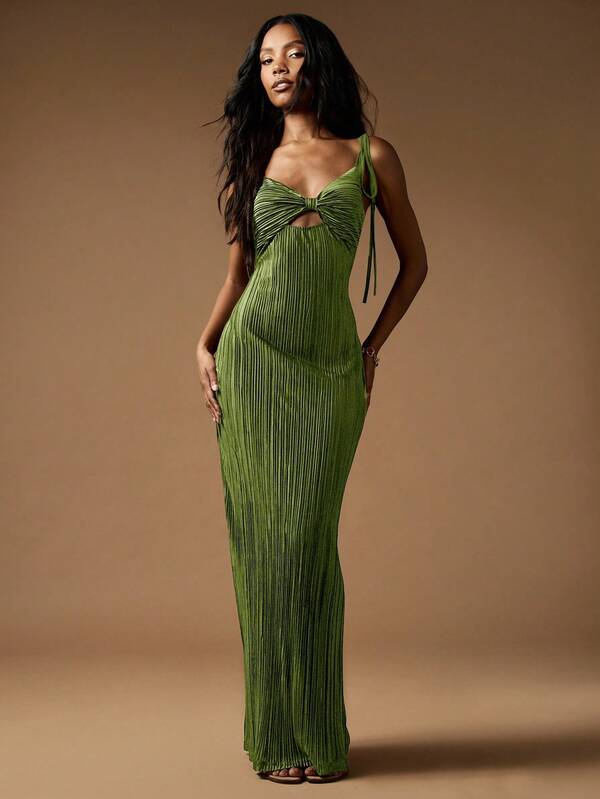 missguided MISSGUIDED Plisse Pleated Bodycon Maxi Dress With Cut Out Detail