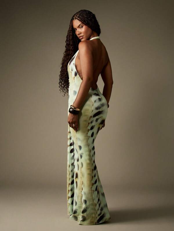 Missguided MISSGUIDED Plunge Halter Neck Maxi Dress With Front Wire Detail