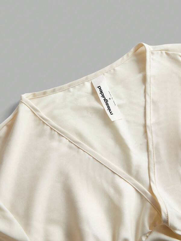 Missguided MISSGUIDED Plunge Neck Bell Sleeve Lace Up Blouse