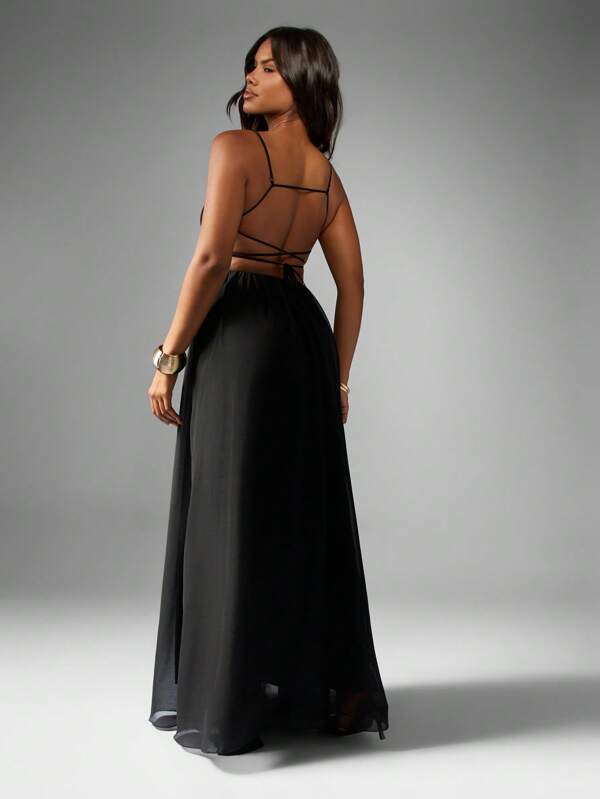 Missguided MISSGUIDED Plunge Neck Maxi Dress With Strappy Back Design