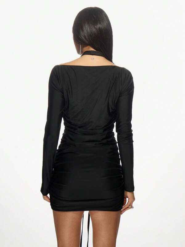 Missguided MISSGUIDED Plunge Neck Ruched Long Sleeve Bodycon Mini Dress