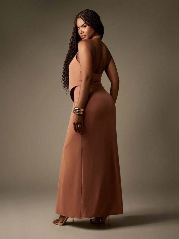 Missguided MISSGUIDED Plunging Halter Neck Maxi Dress With High Slit