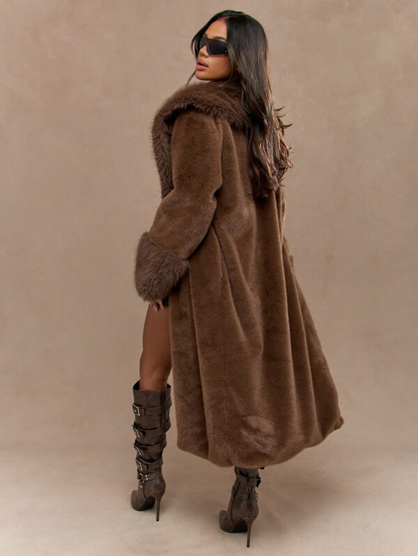 Missguided MISSGUIDED Plush Oversized Faux Fur Coat