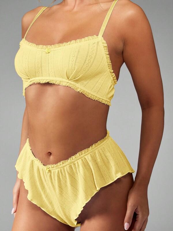 Missguided MISSGUIDED Pointelle Knit Bralette And Ruffle Trim Knicker Set