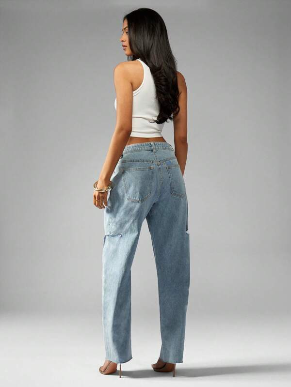 Missguided MISSGUIDED Relaxed Boyfriend Style Ripped Straight Leg Jeans