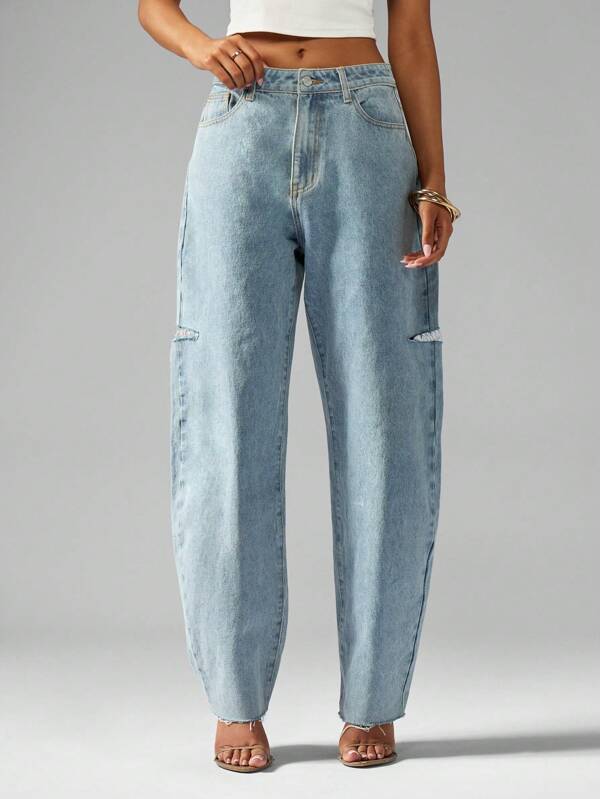 Missguided MISSGUIDED Relaxed Boyfriend Style Ripped Straight Leg Jeans