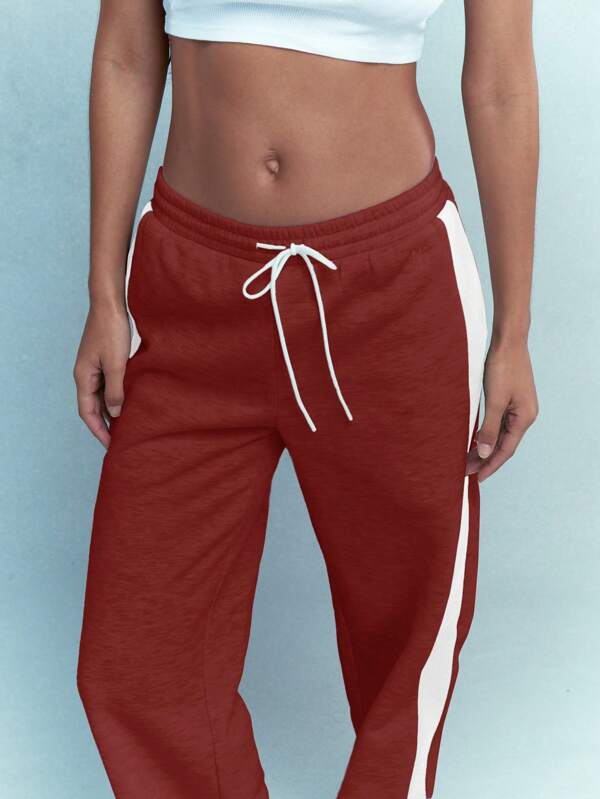 missguided MISSGUIDED Relaxed Fit Side Stripe Sweatpants