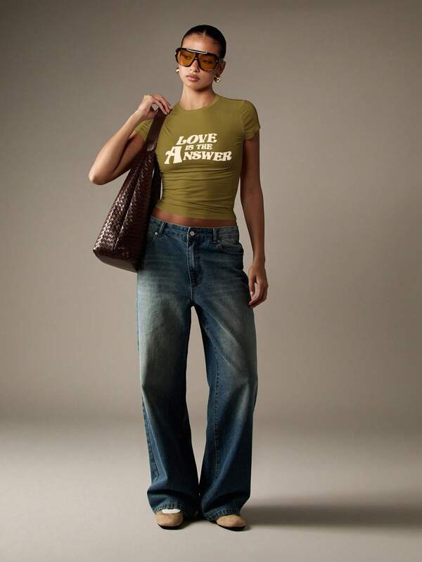 Missguided MISSGUIDED Retro Graphic Baby Tee With Fitted Cap Sleeves