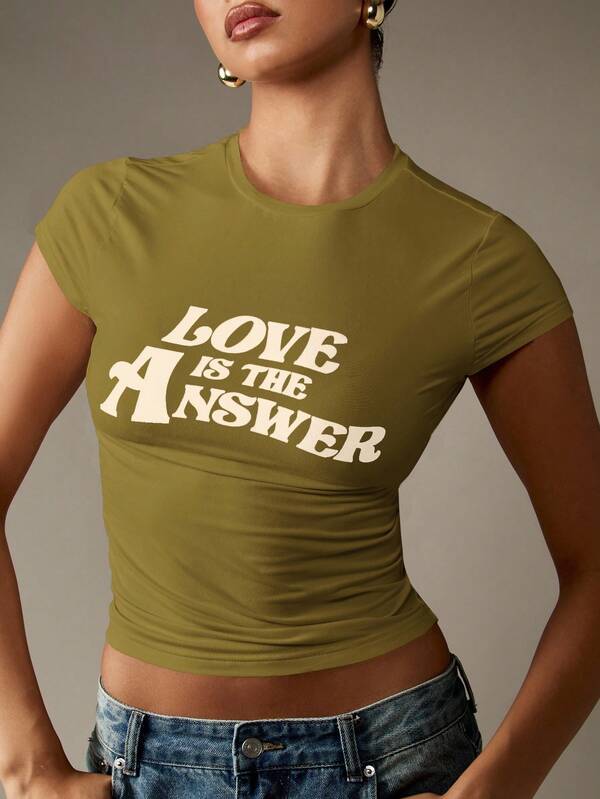 missguided MISSGUIDED Retro Graphic Baby Tee With Fitted Cap Sleeves