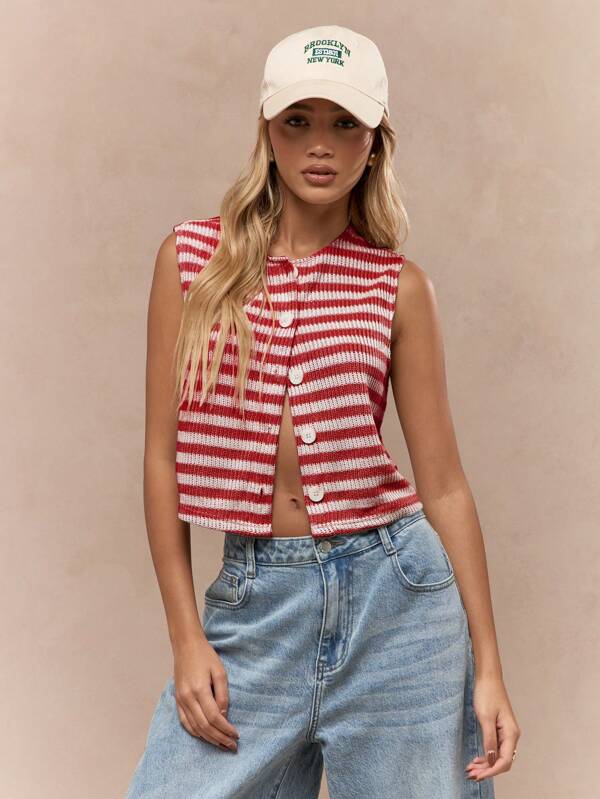 missguided MISSGUIDED Retro Style Button Front Striped Knit Crop Vest
