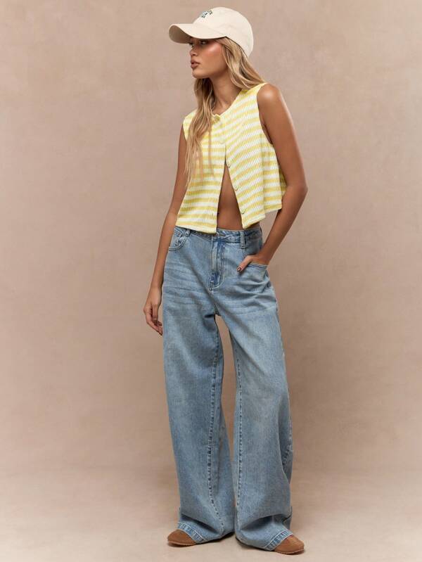 Missguided MISSGUIDED Retro Style Button Up Knitted Vest Crop Top Women Tops