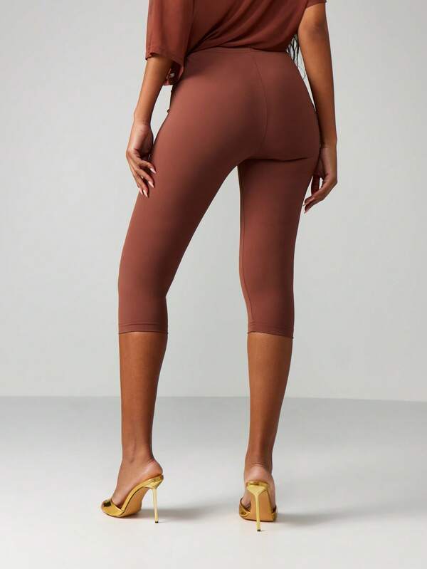 Missguided MISSGUIDED Rhinestone Rose Pattern Capri Leggings