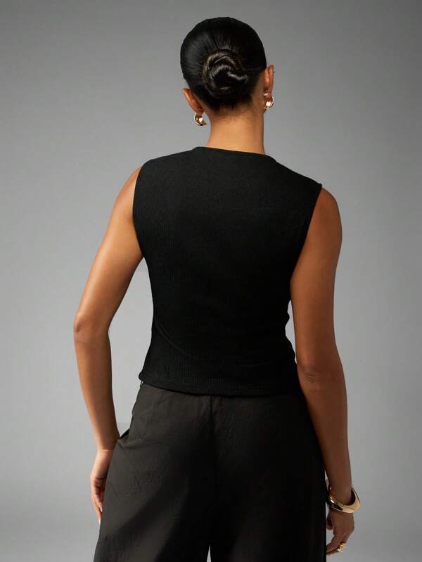 Missguided MISSGUIDED Ribbed High Neck Button Front Sleeveless Crop Tank