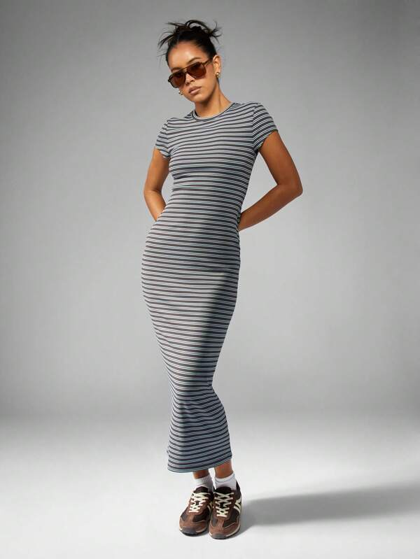 missguided MISSGUIDED Ribbed Jersey Fitted Long T Shirt Dress