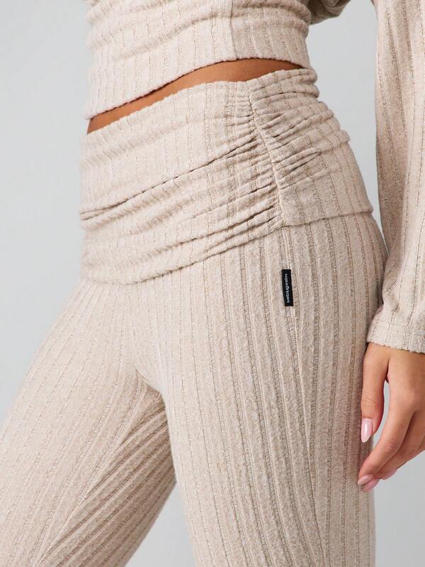 Missguided MISSGUIDED Ribbed Knit Crop Top With Flared Pants Set