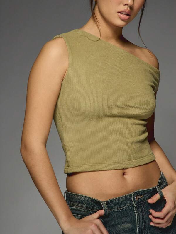 Missguided MISSGUIDED Ribbed One Shoulder Crop Top With Asymmetric Design