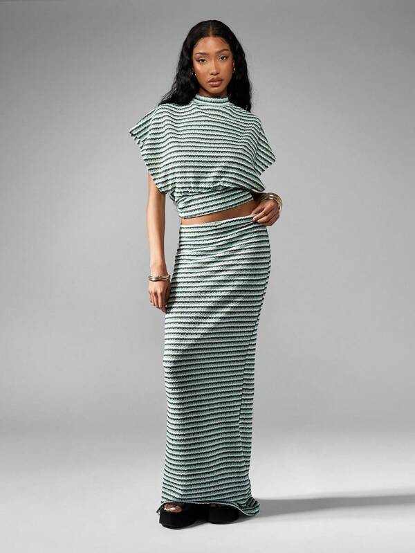 Missguided MISSGUIDED Ribbed Striped Mock Neck Short Sleeve Crop T-Shirt