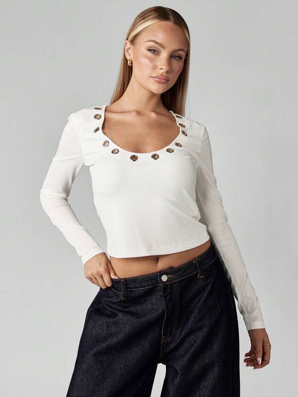 missguided MISSGUIDED Ribbed Top With Metallic Grommet Neckline