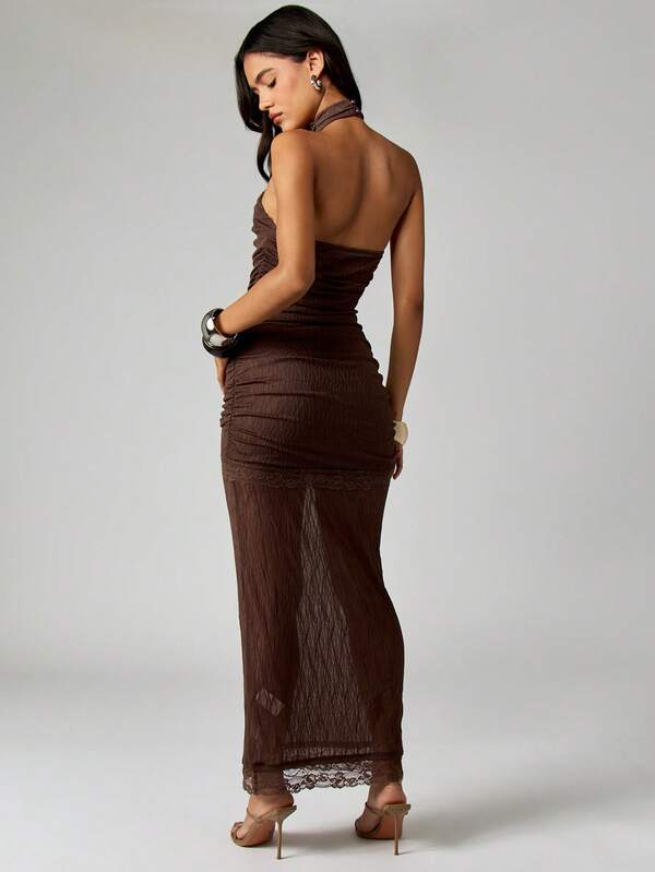 Missguided MISSGUIDED Ruched Halter Neck Midaxi Dress With Lace Trim