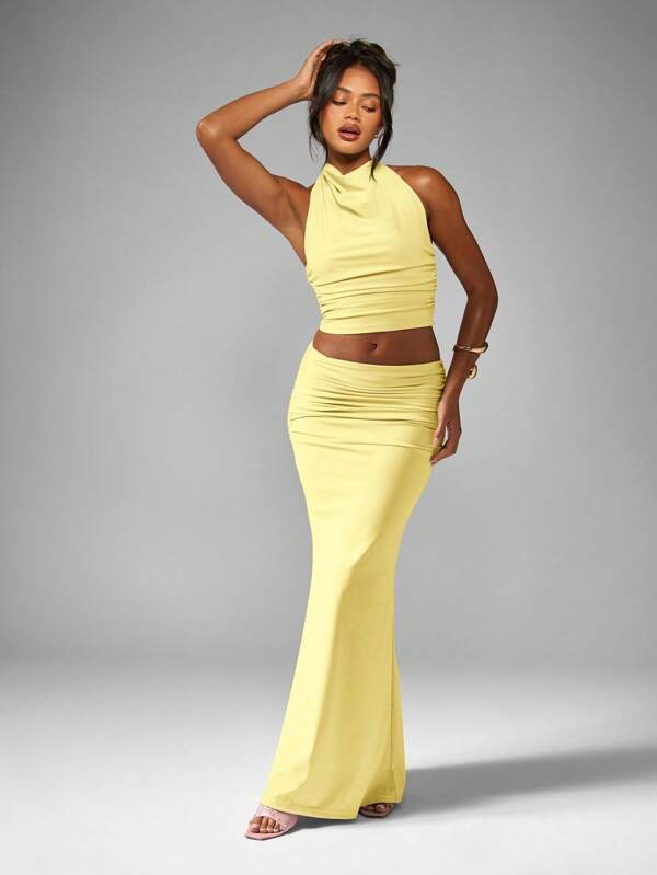 missguided MISSGUIDED Ruched Halter Top With Floor Length Maxi Skirt