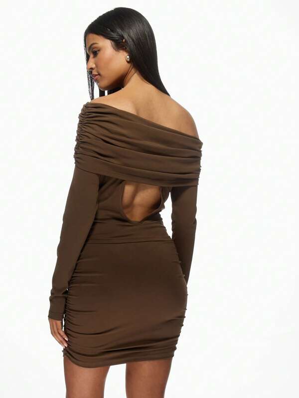 Missguided MISSGUIDED Ruched Off-Shoulder Long Sleeve Bodycon Crop Top Mini Skirt Set