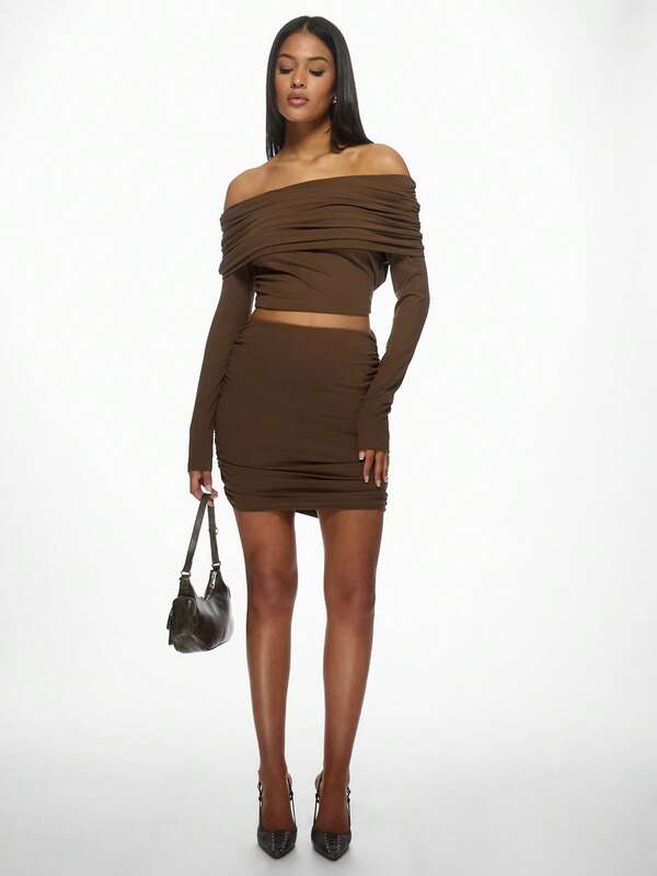 Missguided MISSGUIDED Ruched Off-Shoulder Long Sleeve Bodycon Crop Top Mini Skirt Set