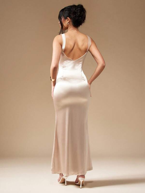 Missguided MISSGUIDED Satin Gathered Bust Sleeveless Fishtail Maxi Dress