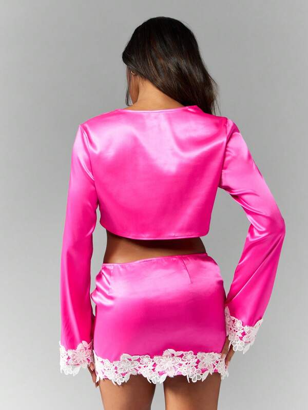 Missguided MISSGUIDED Satin Long Sleeve White Lace Trim Crop Blouse