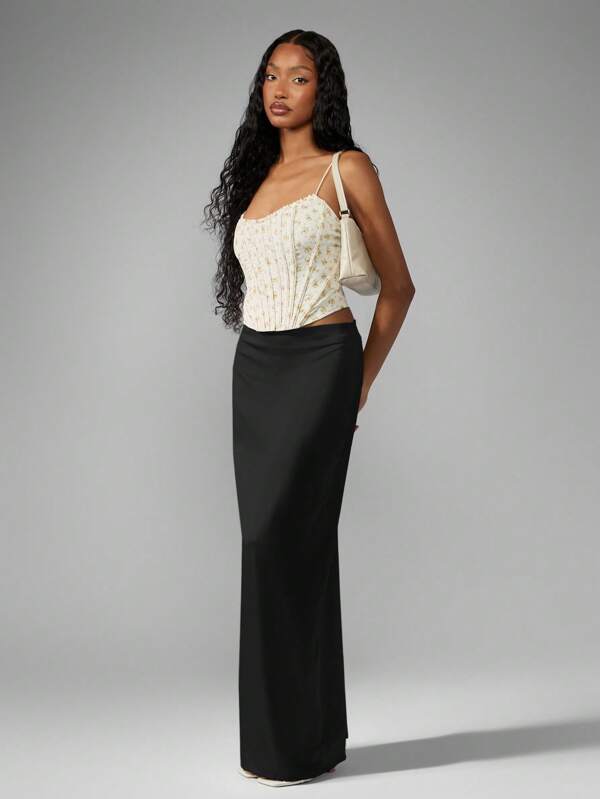 Missguided MISSGUIDED Satin Maxi Skirt With Side Slit