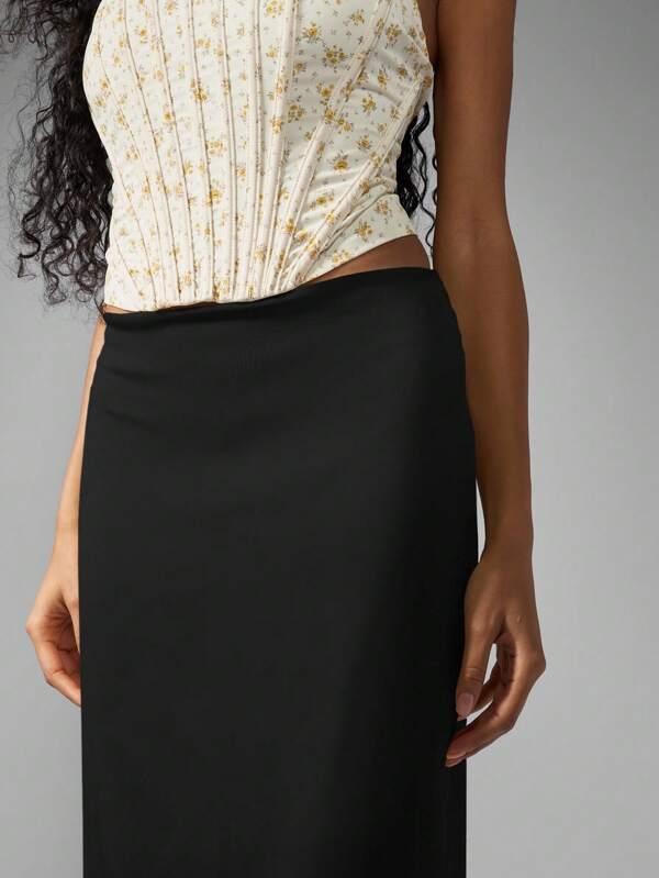 Missguided MISSGUIDED Satin Maxi Skirt With Side Slit