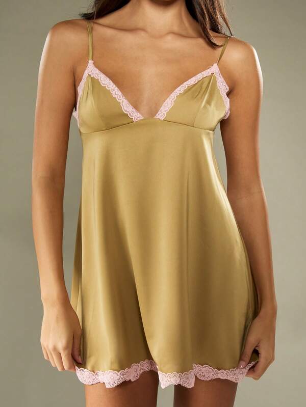 Missguided MISSGUIDED Satin Mini Slip Dress With Lace Trim