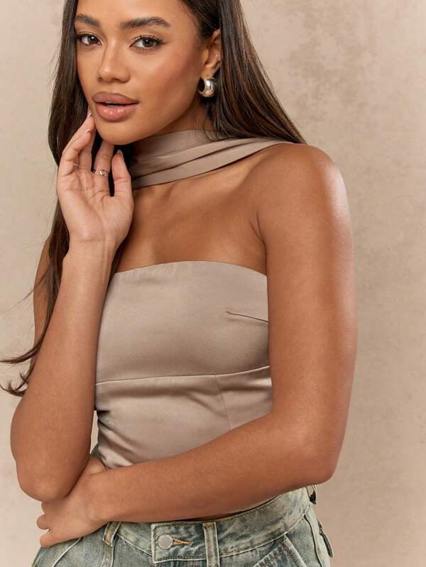 Missguided MISSGUIDED Satin Neck And Back Detail Bandeau Top