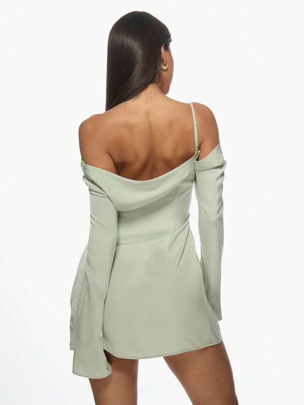 Missguided MISSGUIDED Satin One Shoulder Long Sleeve Bodycon Mini Dress