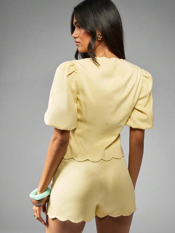 Missguided MISSGUIDED Scalloped Edge Puff Sleeve Blouse With Tie Front Detail