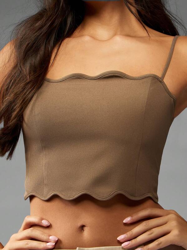 Missguided MISSGUIDED Scalloped Edge Tank Top With Adjustable Straps