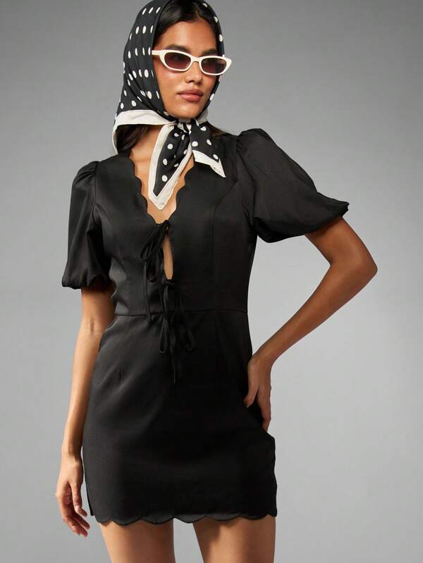 missguided MISSGUIDED Scalloped Hem Mini Dress With Puff Sleeves And Tie Front