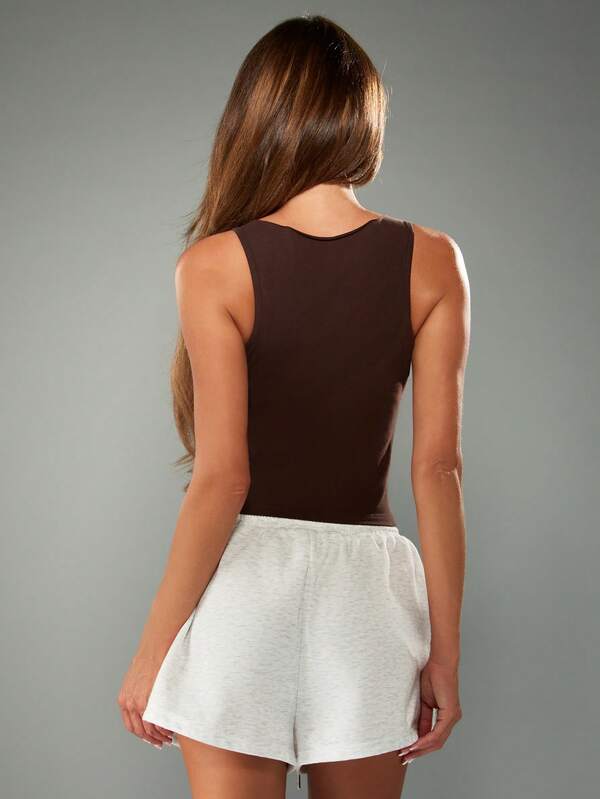 Missguided MISSGUIDED Scalloped V-Neck Ribbed Tank Top