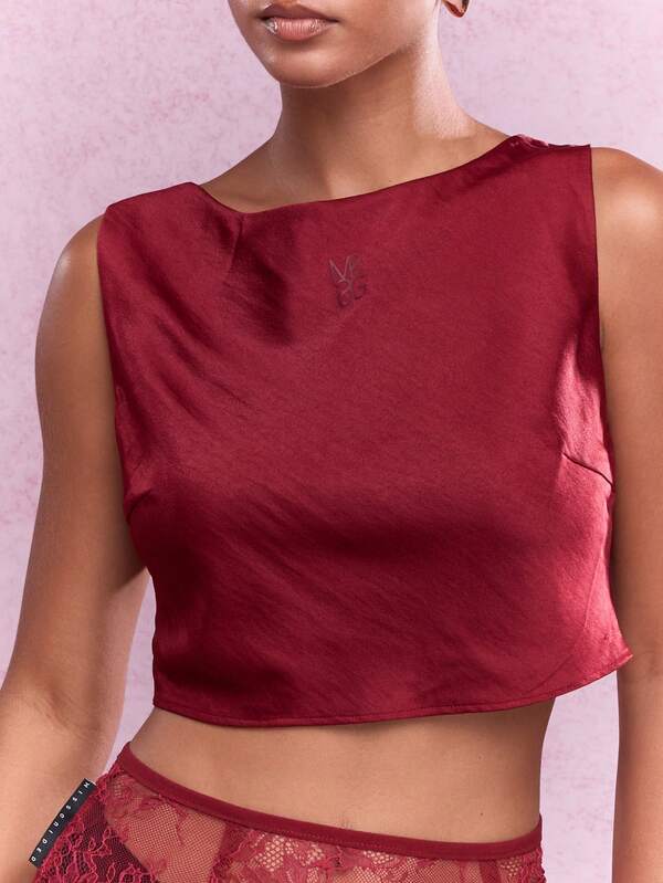 Missguided MISSGUIDED Slash Neck Asymmetric Sleeveless Silky Crop Top