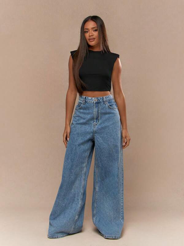 Missguided MISSGUIDED Sleeveless Crop Top With Shoulder Pads