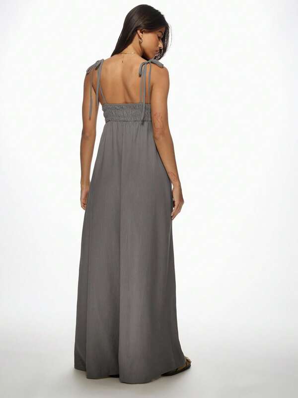Missguided MISSGUIDED Sleeveless Empire Waist Ruched Bodice Maxi Dress